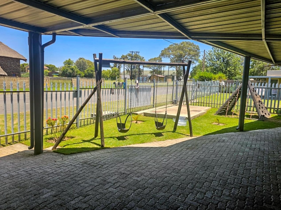 6 Bedroom Property for Sale in Oranjeville Free State